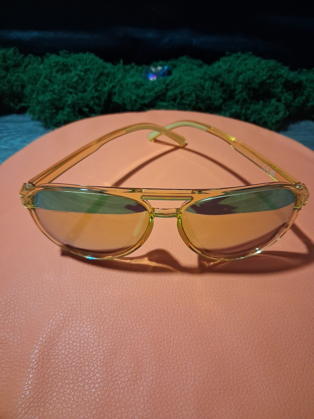 Yellow Transparent Oval Sunglasses with UV Protection - Picture 4 of 4